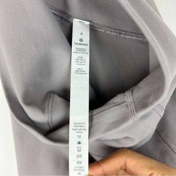 Lululemon wunder Under pant high rise Tech Mesh 28” size 4 Mesh fabric panels - Picture 11 of 11